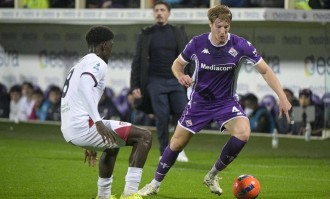 佛罗伦萨主场1-3负于科莫，紫百合止步意大利杯八强，全力冲刺意甲保级