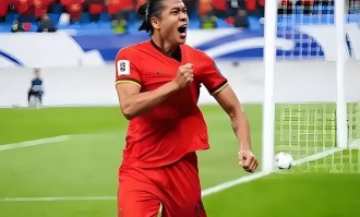 上港队如今在积分榜领跑成都蓉城两分，这就意味着俱乐部要是在后面比赛中不犯错