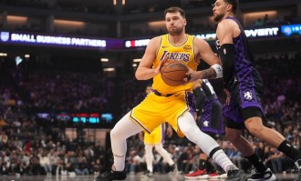 东契奇42分德罗赞32分 湖人爆冷不敌国王3连败